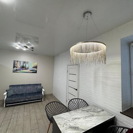 Lux Apartment & Центр,Жк Театральний Rivne Eksteriør billede