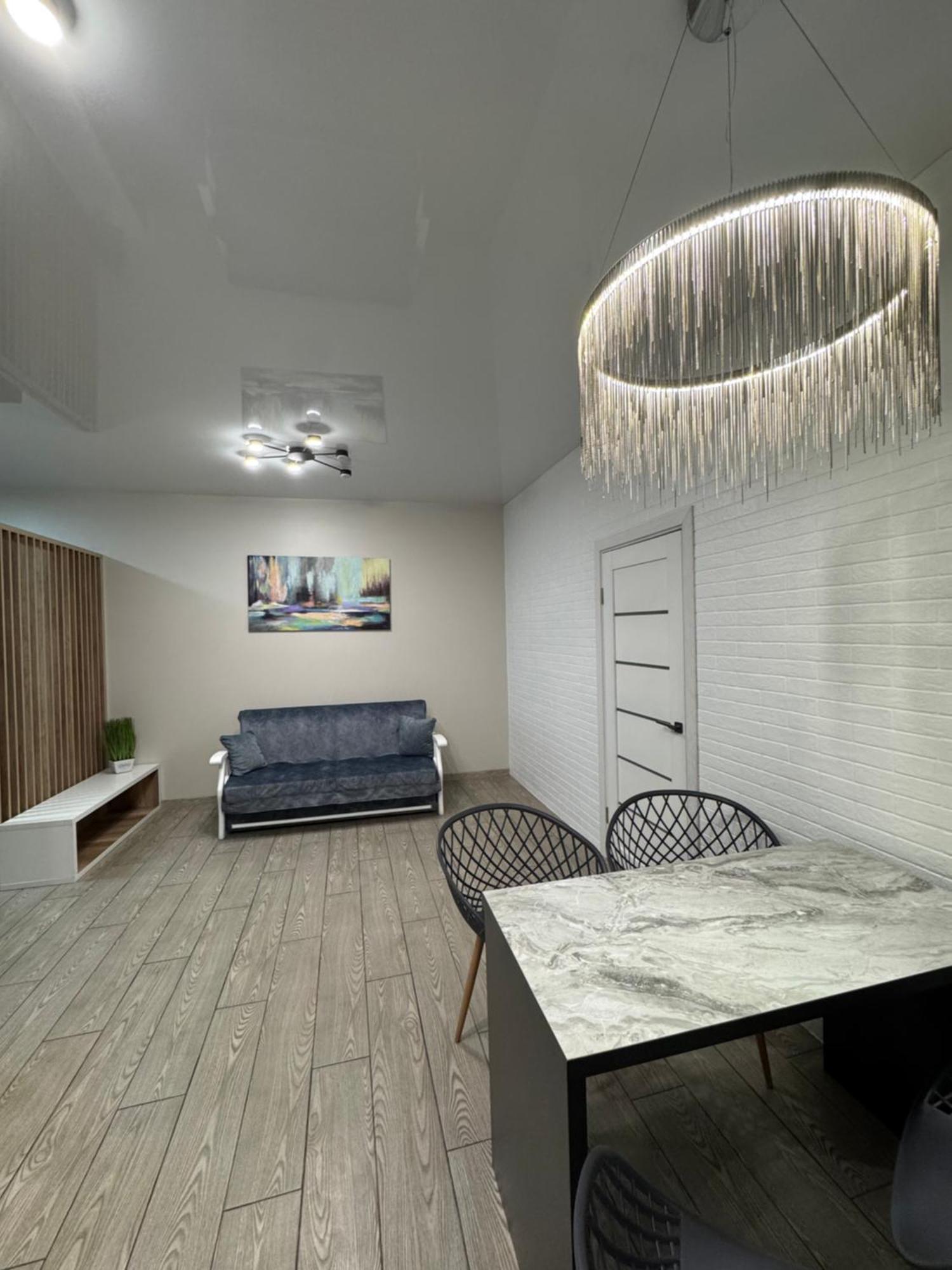 Lux Apartment & Центр,Жк Театральний Rivne Eksteriør billede